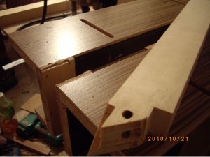 粽角榫(三面岔角榫)