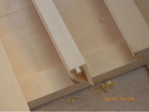 粽角榫(三面岔角榫)