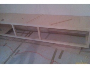 電視櫃臺面及框架組裝全長270公分組裝及懸空固定在牆壁